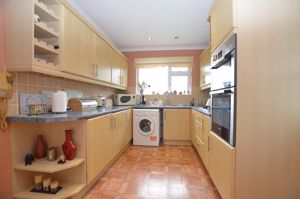 KITCHEN- click for photo gallery